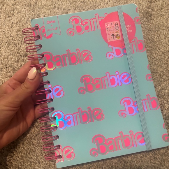 Barbie Fossil Tin Lunchbox (with Free Barbie Notebook) - Picture 5 of 6